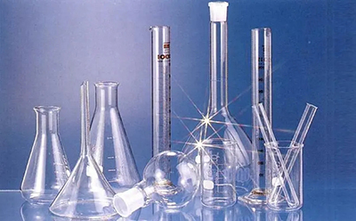 关于实验室内一些玻璃器皿的正确使用方法